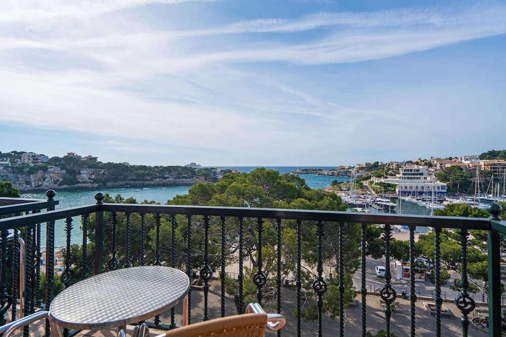 Twin Room, Balcony, Sea View - Photo 7