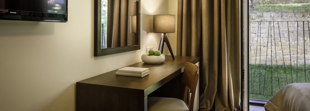 Standard Twin Room, Park View - Photo 4
