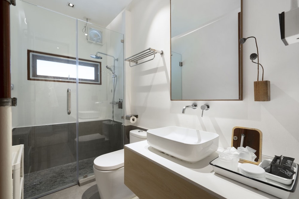 Three-Bedroom Pool Villa - Photo 16