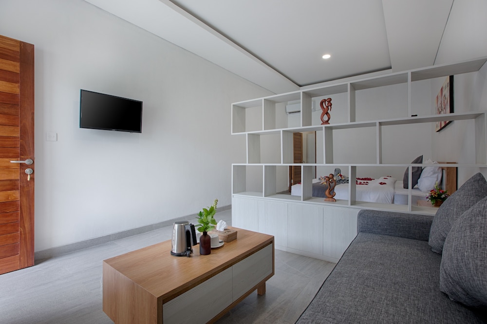 Deluxe Upper Floor - Photo 10