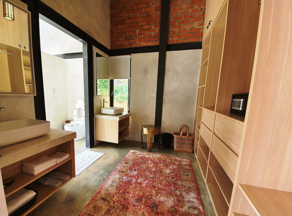 Premium Suite - Photo 22
