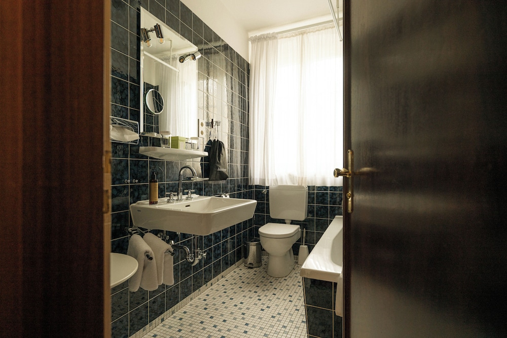 Comfort Triple Room photo 3