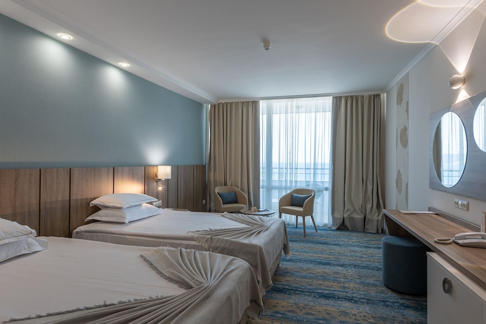 Superior Double or Twin Room, Balcony, Sea View