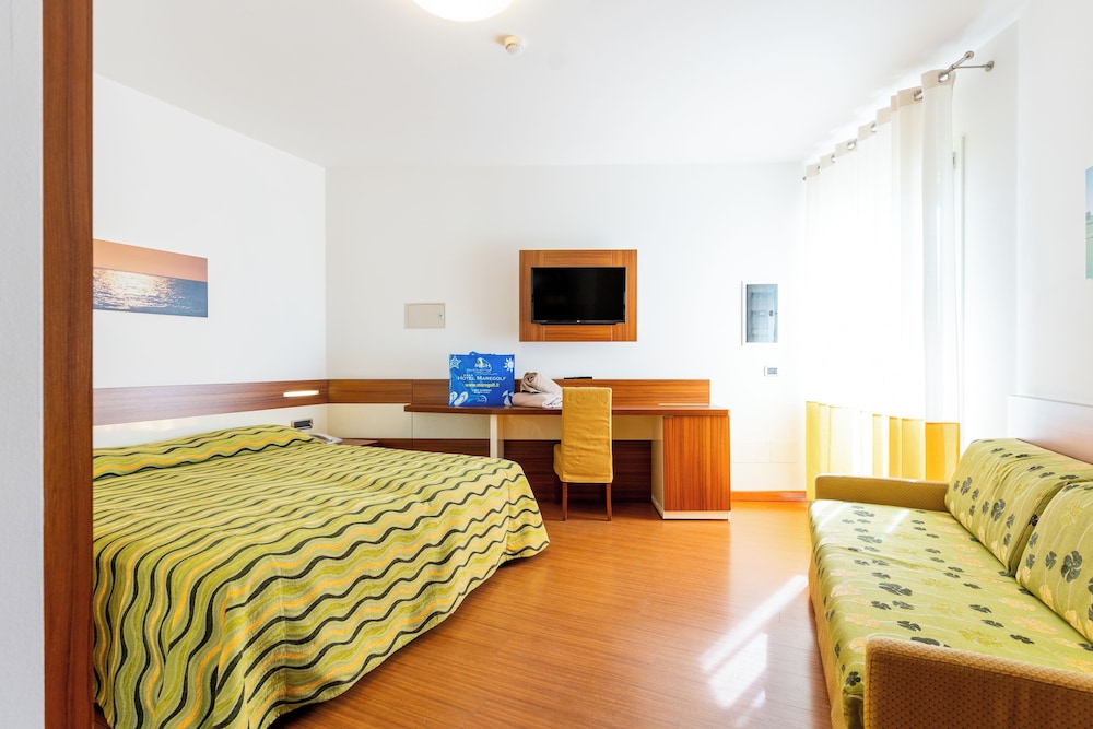 Standard Triple Room, Terrace photo 1