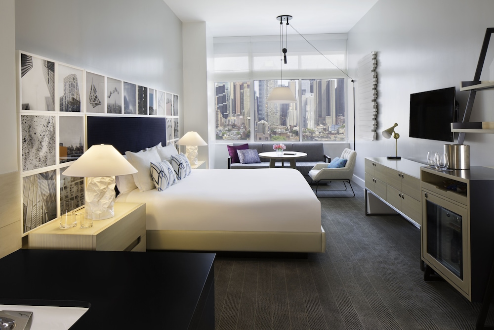 Room, 1 King Bed, Mobility Accessible