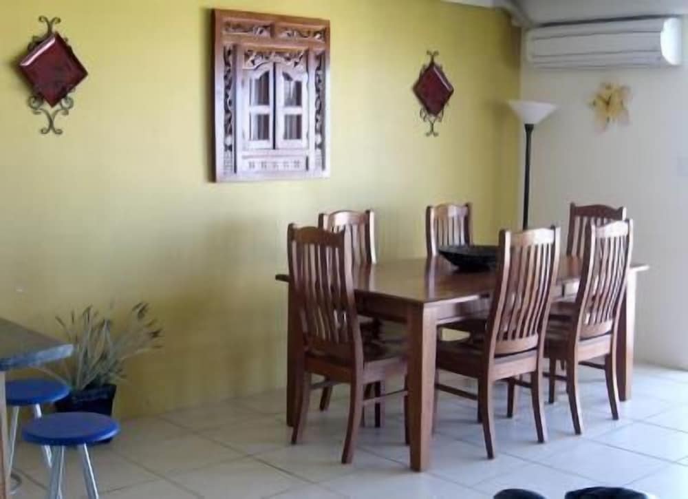 Standard Apartment, Multiple Bedrooms, Non Smoking, Kitchen (3 Bedroom Unit (7 Nights)) photo 3