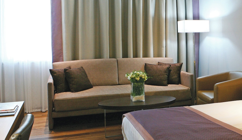 Standard Room, 1 King Bed with Sofa bed, City View - Photo 1