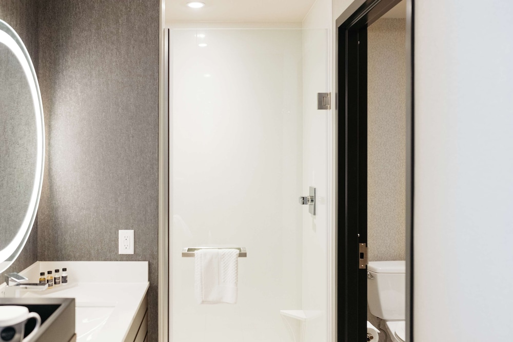 Studio Suite, 1 King Bed, Accessible (Hearing) - Photo 6