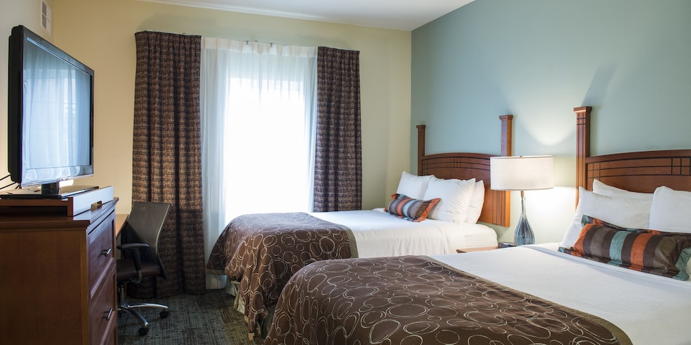 Suite, 1 Bedroom, Kitchen (2 Dbl, Living, Dining) - Photo 9