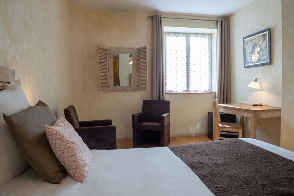 Superior Double Room - Photo 3