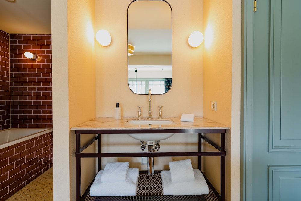 Superior Suite, Mezzanine photo 2