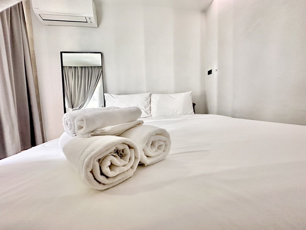 Standard Queen Room photo 1