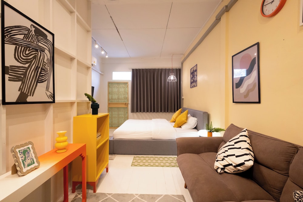 House, 2 Bedrooms photo 1