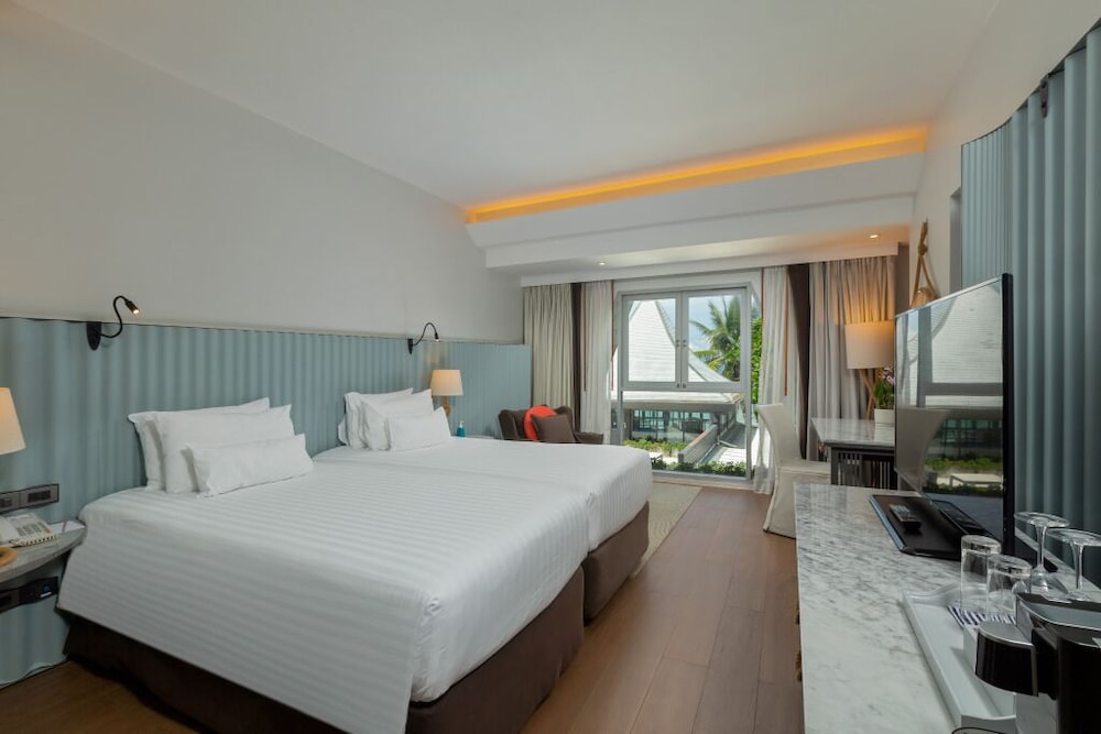Deluxe Room - Photo 1