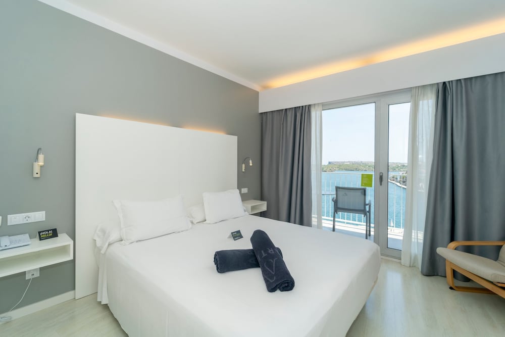 Double Room Single Use, Sea View - Photo 4