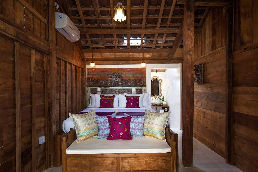 One Bedroom Deluxe