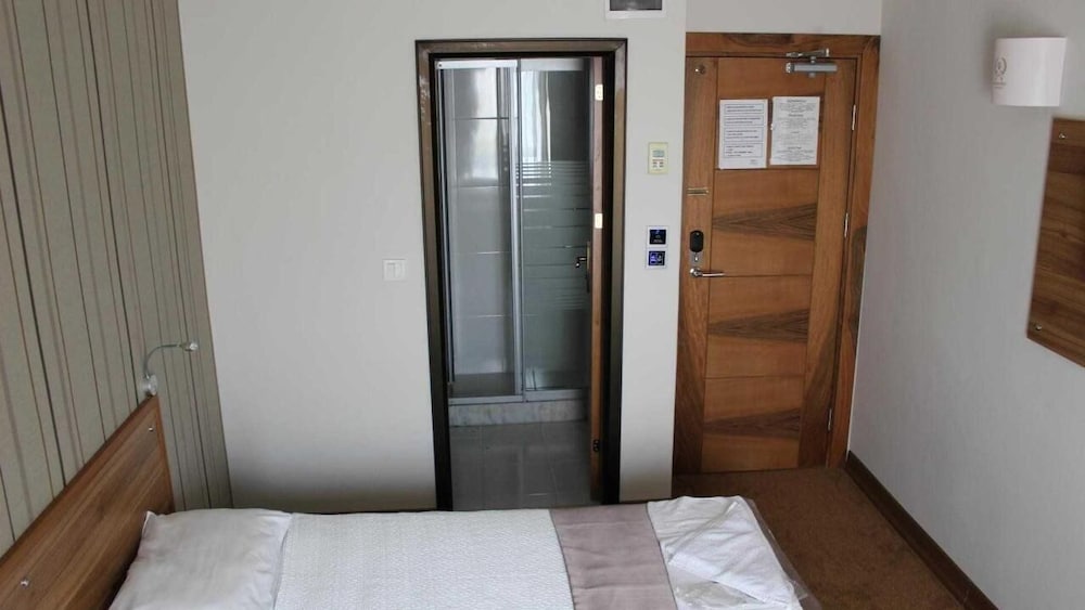 Double Room Single Use, Non Smoking, City View photo 1