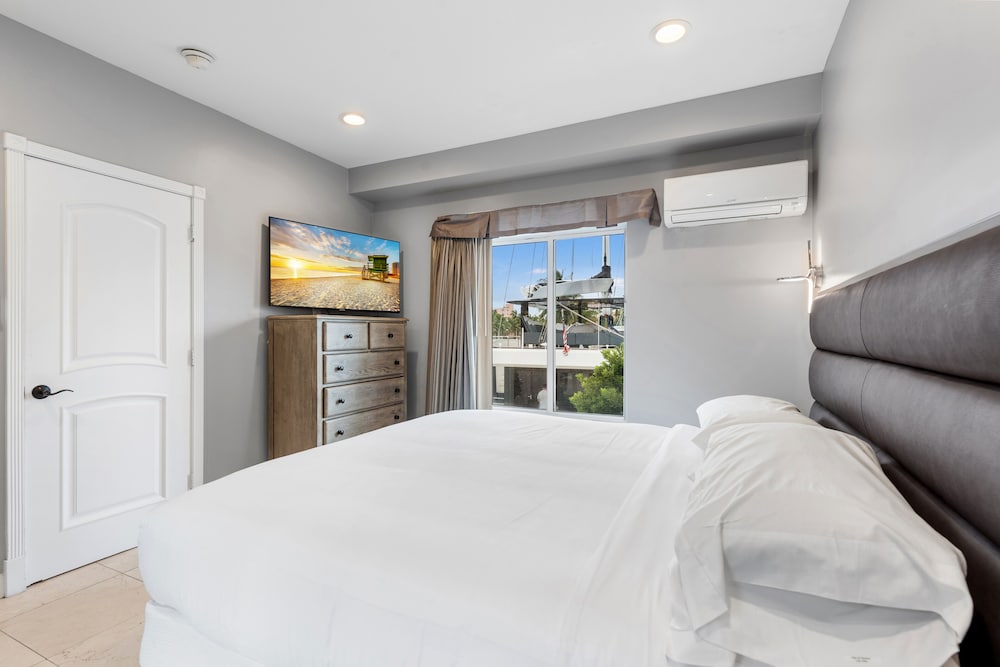 Premium Suite, 1 Bedroom, Balcony, Bay View