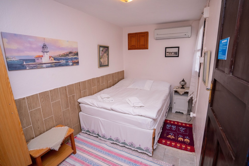 Standard Room photo 1