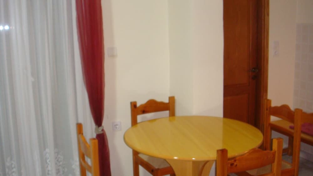 Standard Double or Twin Room - Photo 15