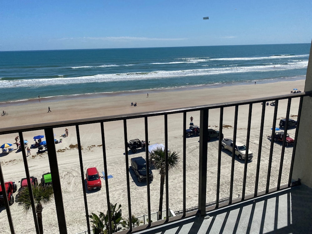 Efficiency, Room, 1 King Bed, Balcony, Oceanfront - Photo 6