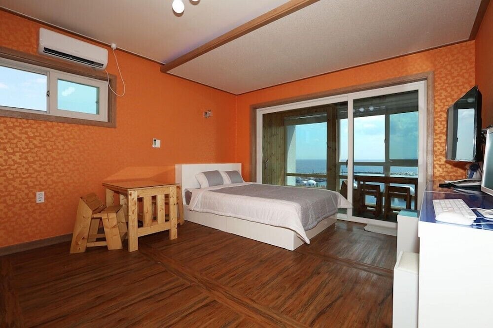 Room (501) photo 1