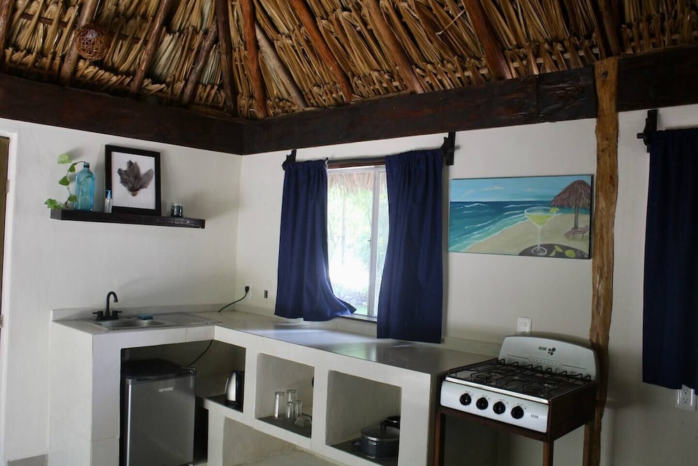 Traditional Cabin, 1 Bedroom, Kitchenette photo 2