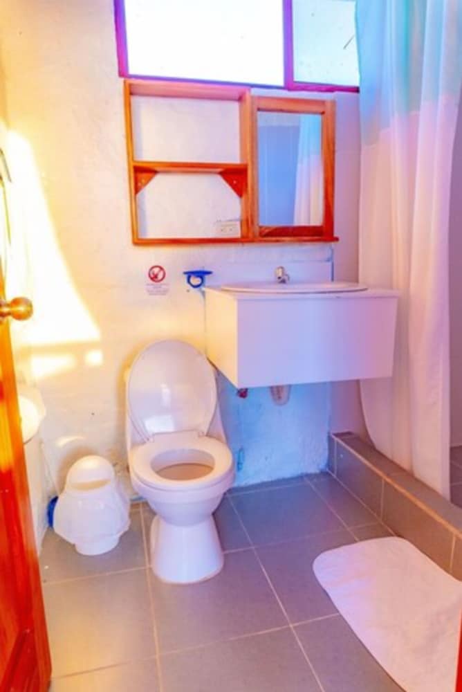 Triple Room, 1 Bedroom, Private Bathroom photo 2