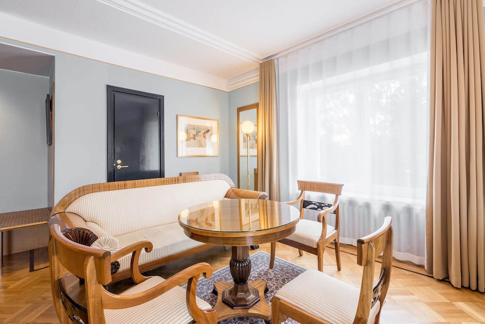 Superior Room - Photo 14