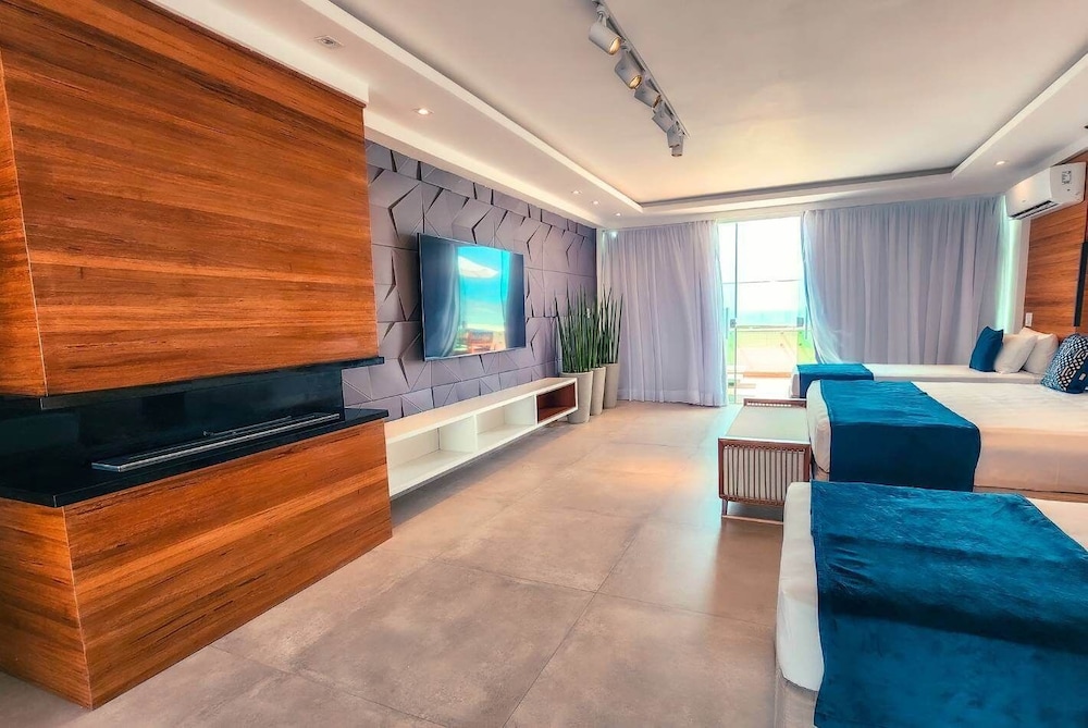 Luxury Apartment photo 3