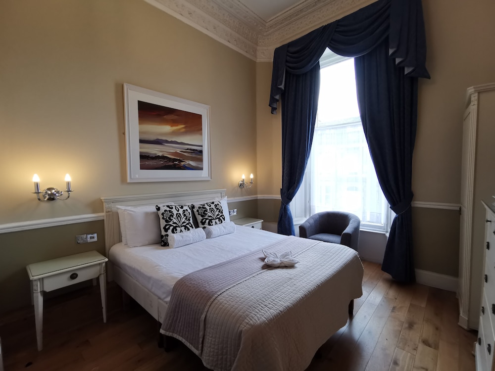 Basic Double Room, 1 Queen Bed - Photo 2