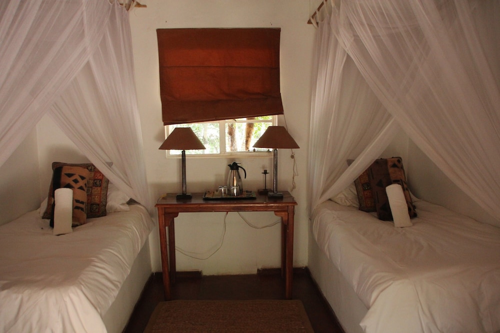 Elephant Camp - Family Chalet (8) photo 1