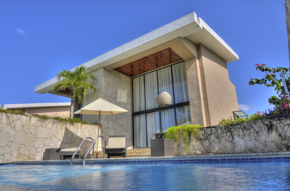 Privileged Duplex Suite & Swimming Pool