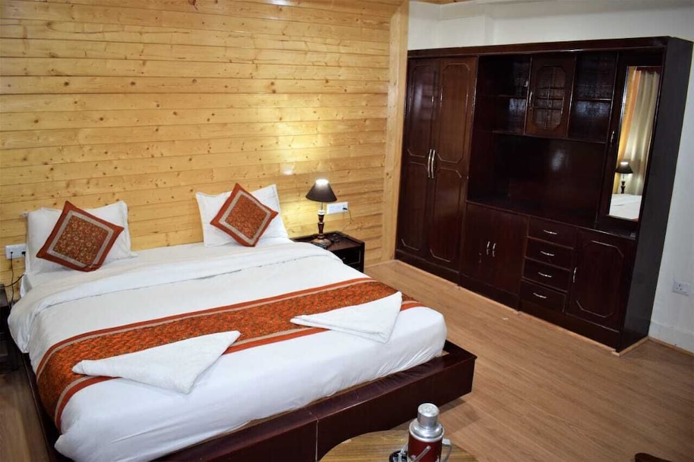 Premium Room - Photo 3