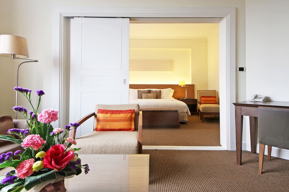Junior Suite King Bed - Photo 3
