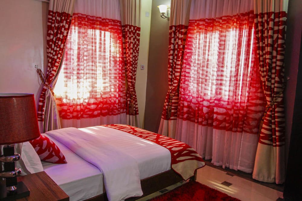 Suite, 1 Queen Bed, Non Smoking