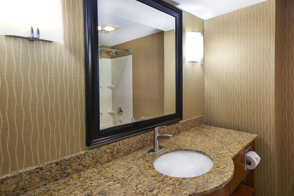 Suite, 2 Queen Beds - Photo 5