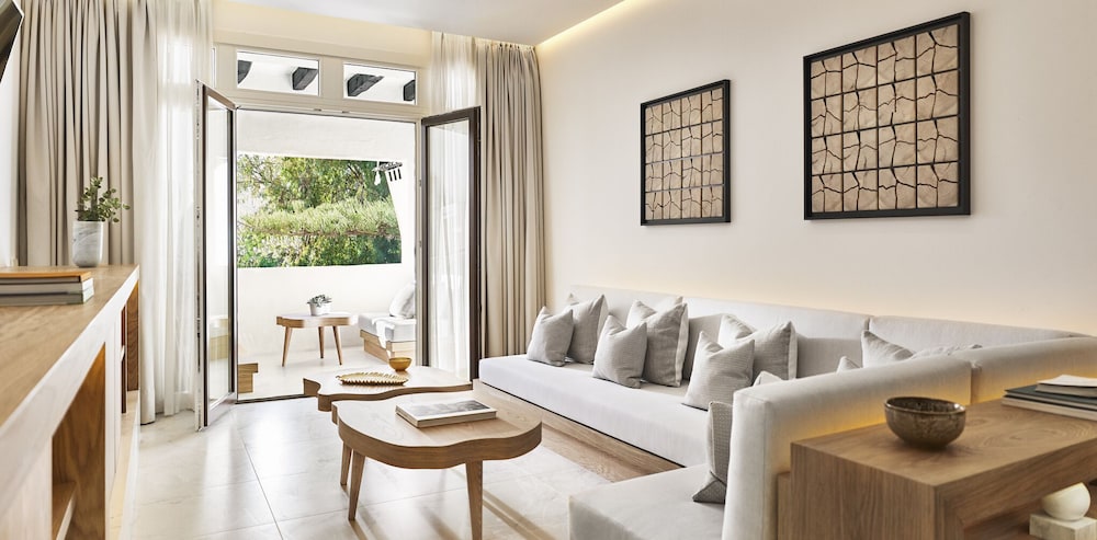 Junior Suite (Nobu Family)