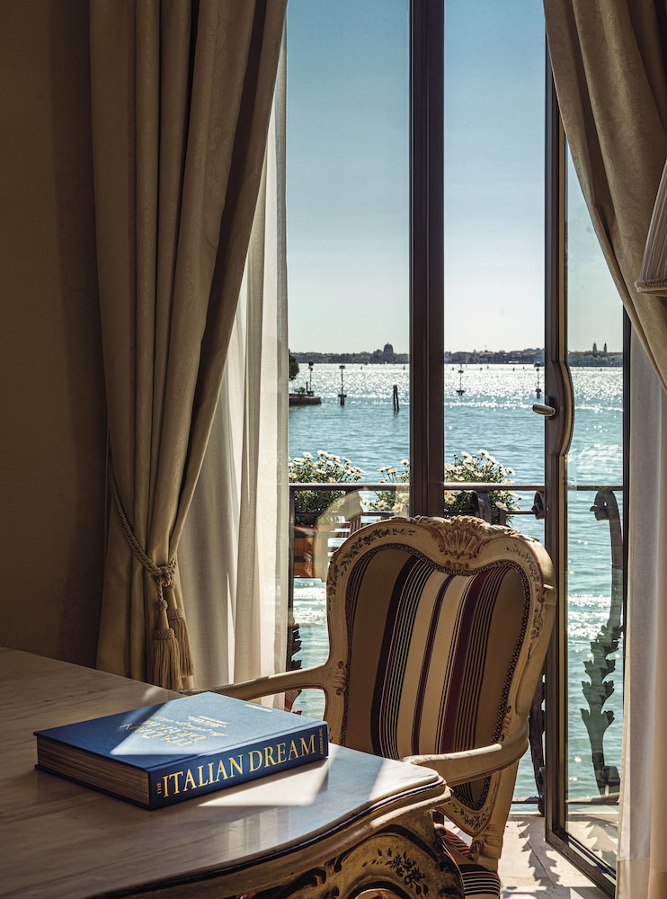 Suite (Laguna)