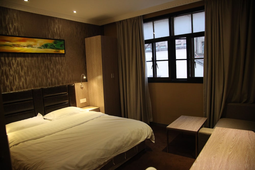 Standard Room photo 2