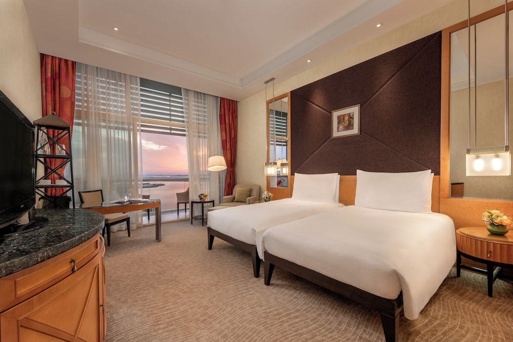 Deluxe Gulf View Room Twin - Free daily shuttle bus to Yas attractions, Yas Mall and Grand Mosque