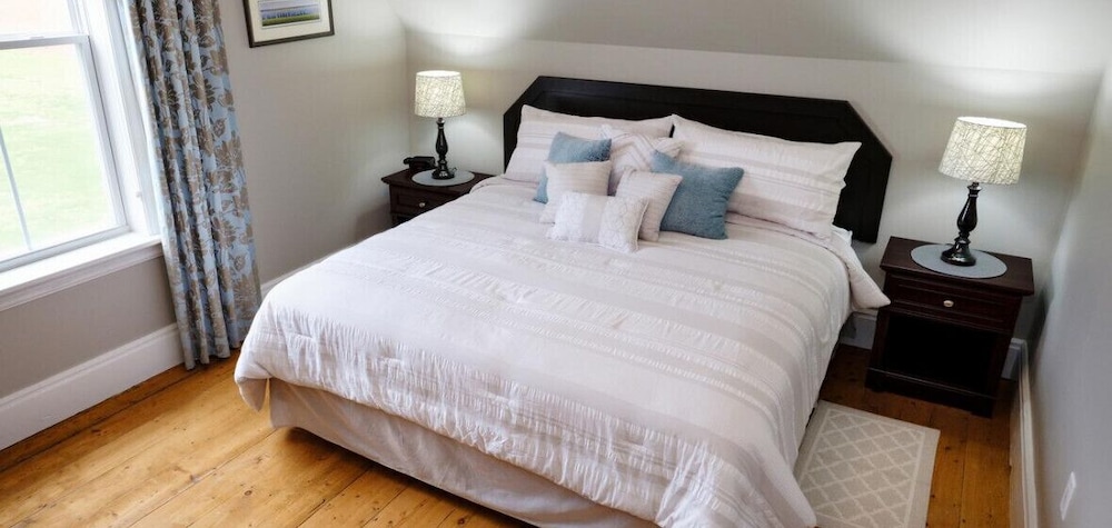 Ingleside Suite