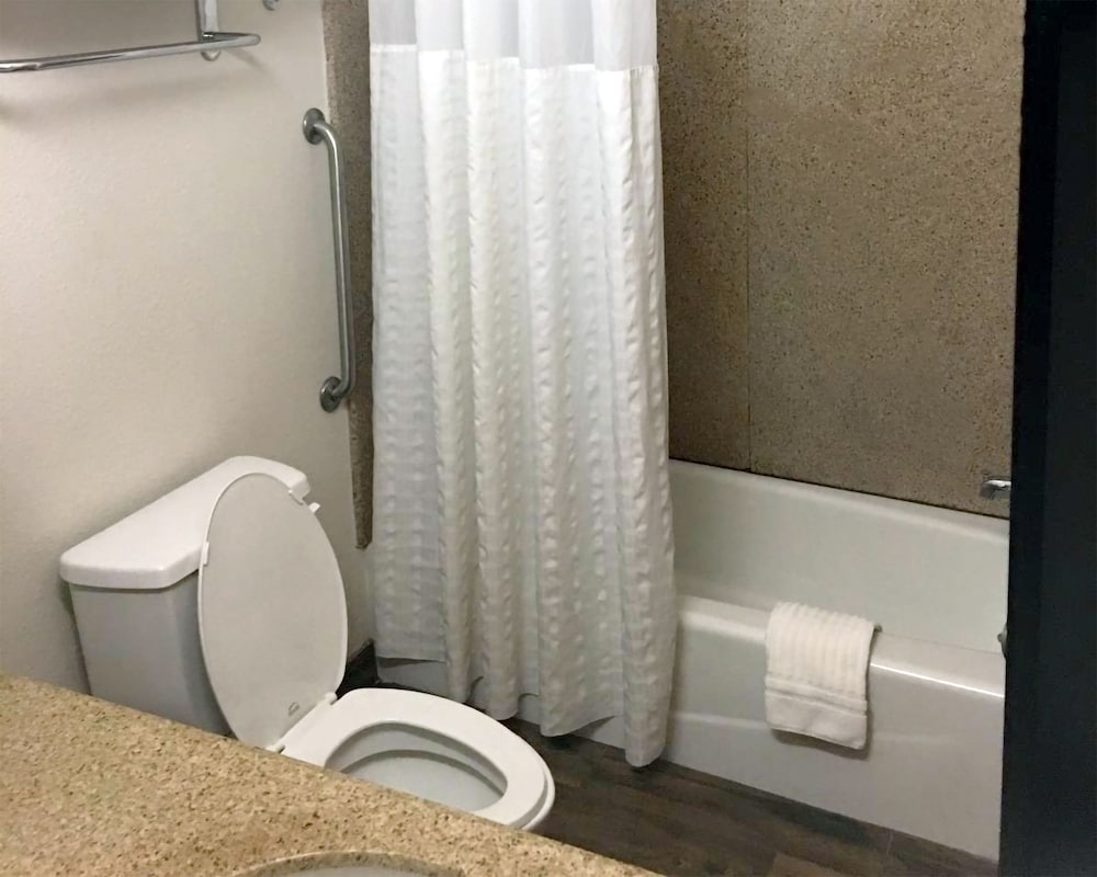 Suite, Non Smoking - Photo 8