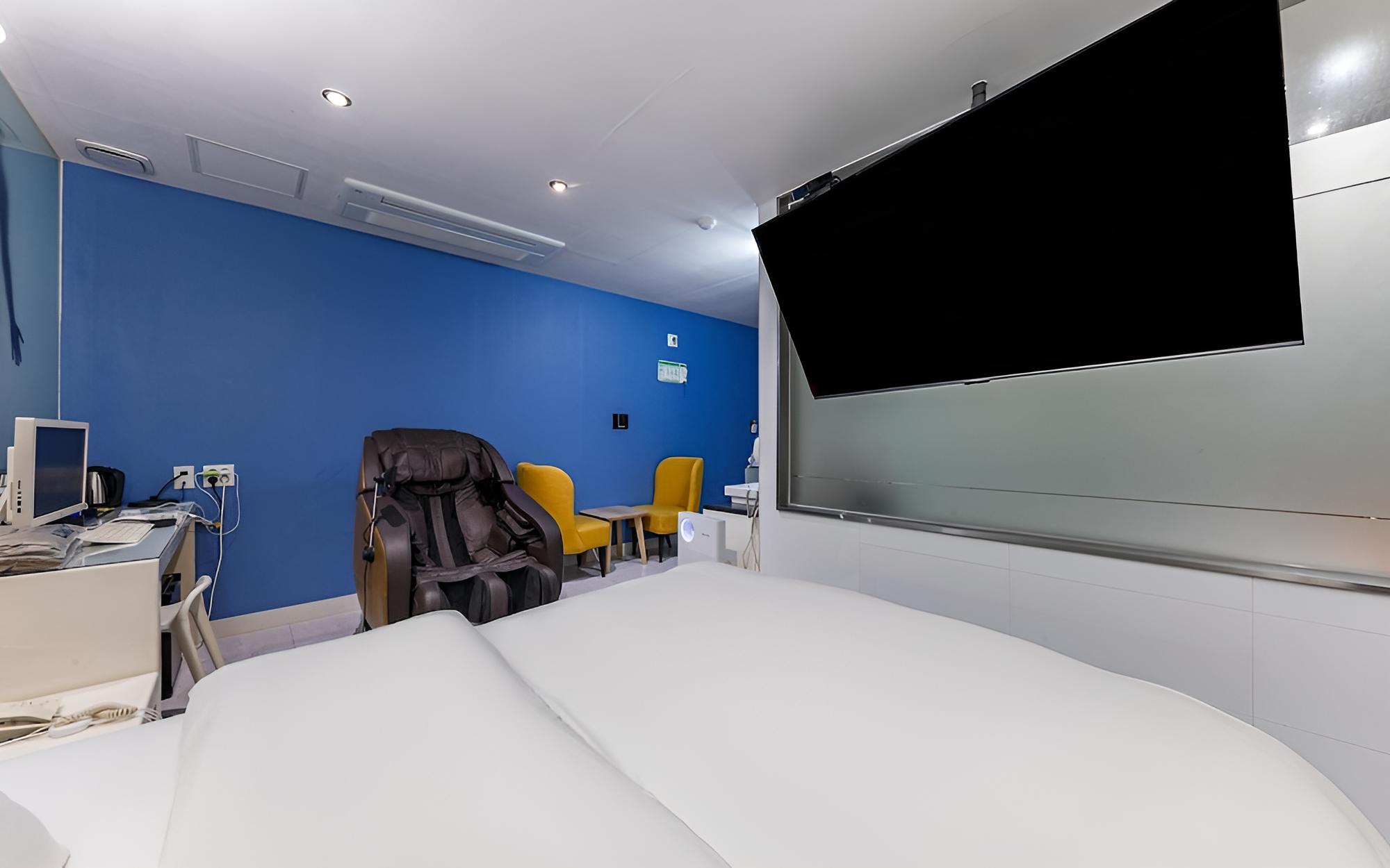 Room (Massage chair room) photo 1