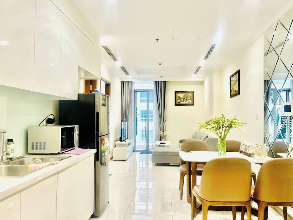 Business Apartment, City View