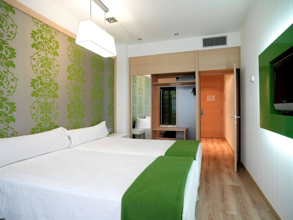 Standard Room - Photo 2