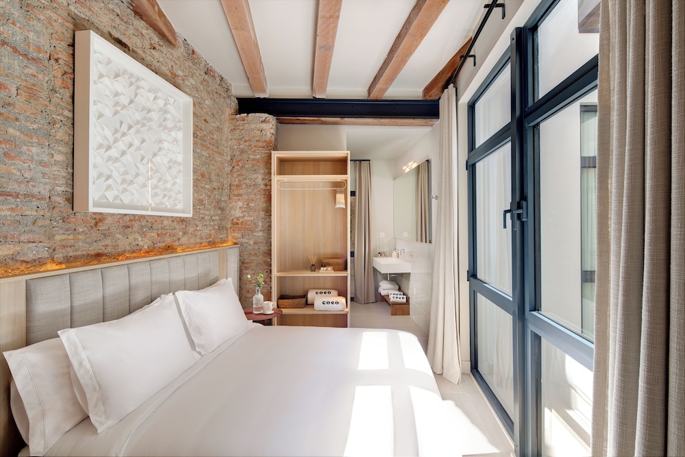 Superior Studio with Interior view