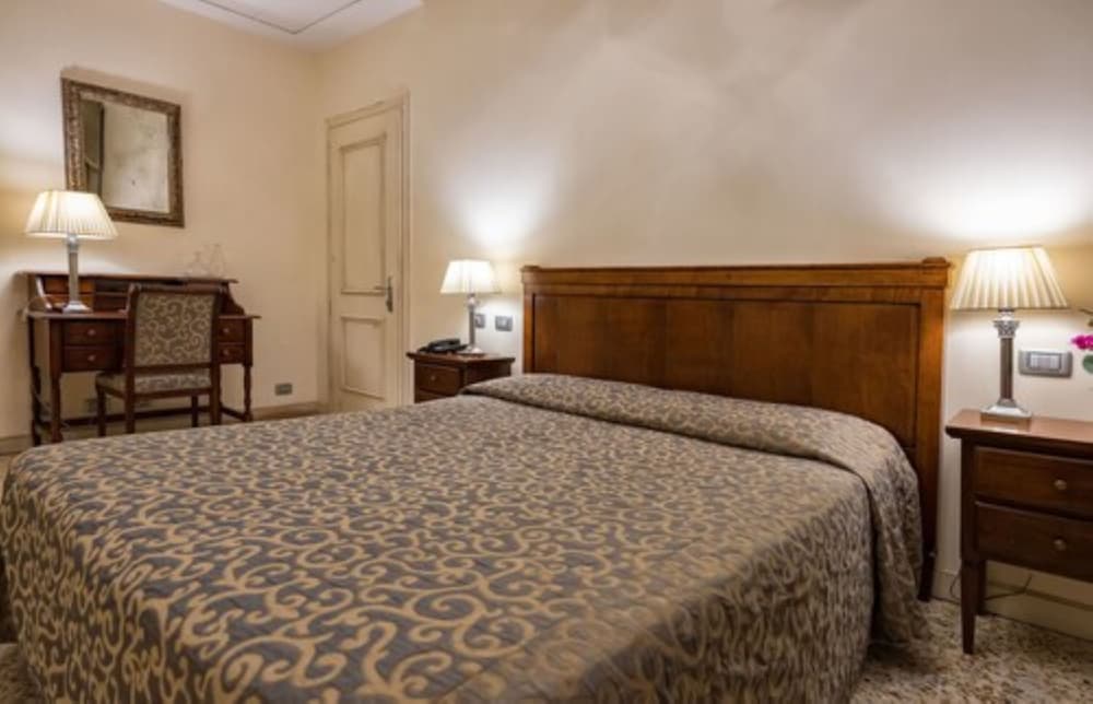 Classic Double or Twin Room