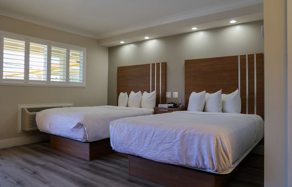 Premium Room, 2 Double Beds, Non Smoking