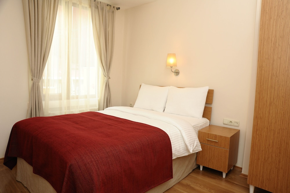Executive Suite photo 2